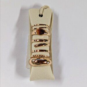 GOLD RING SET